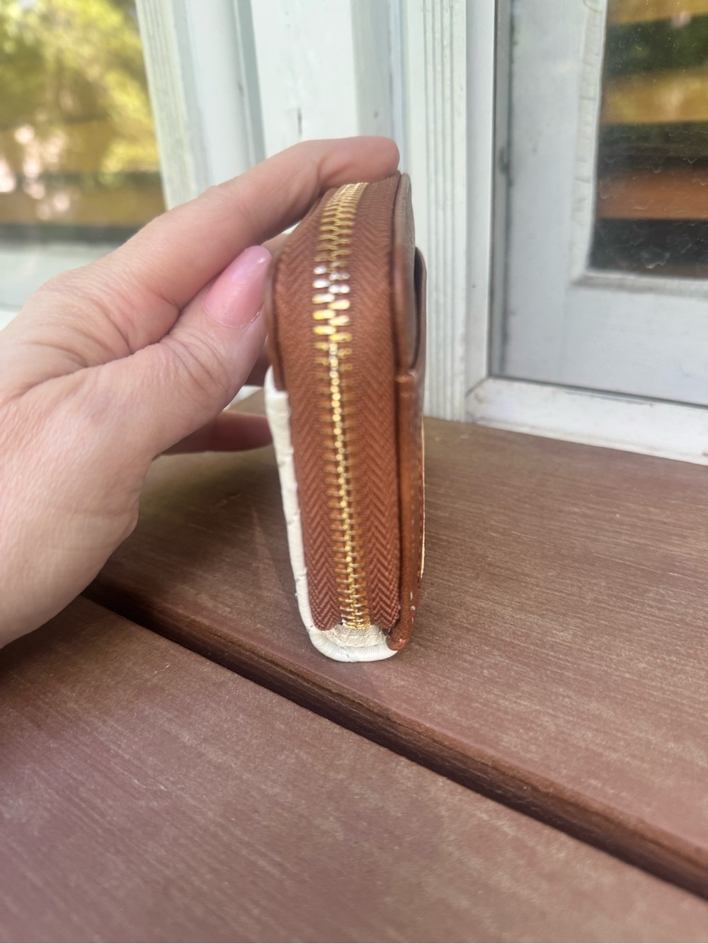 Bostanten Two‑Tone Mini Card Holder Keychain — EUC - Picture 6 of 6